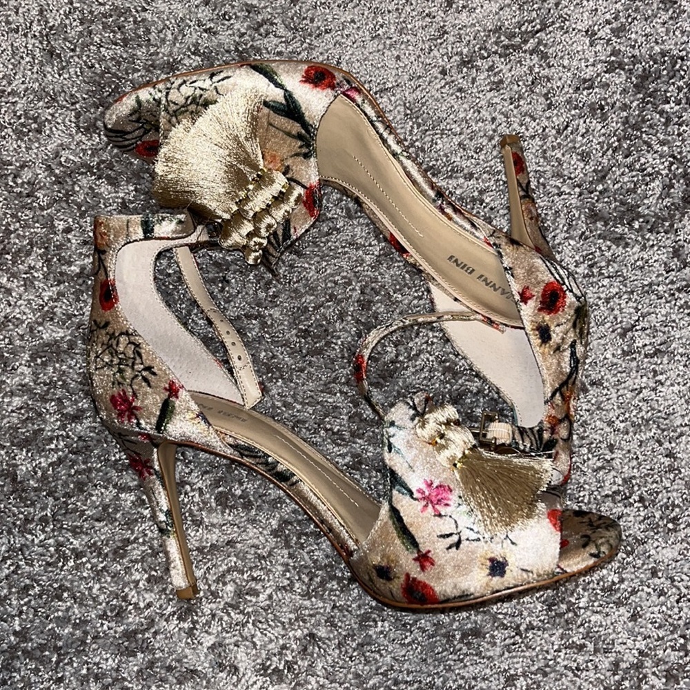 Gianni Bini Floral Print Heeled Sandals with Gold Tassels - Picture 4 of 12